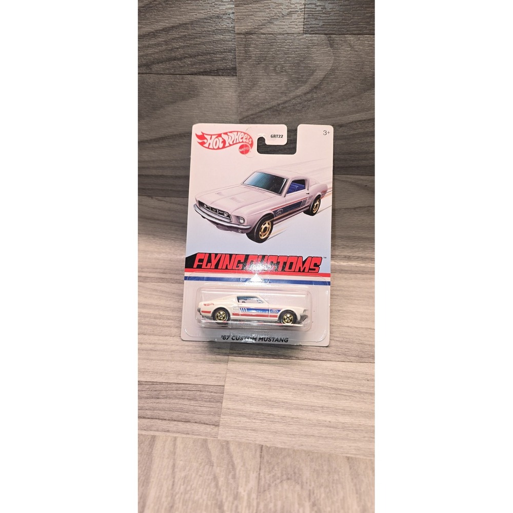 HOT WHEELS FLYING CUSTOM MUSTANG *TARGET EXCLUSIVE